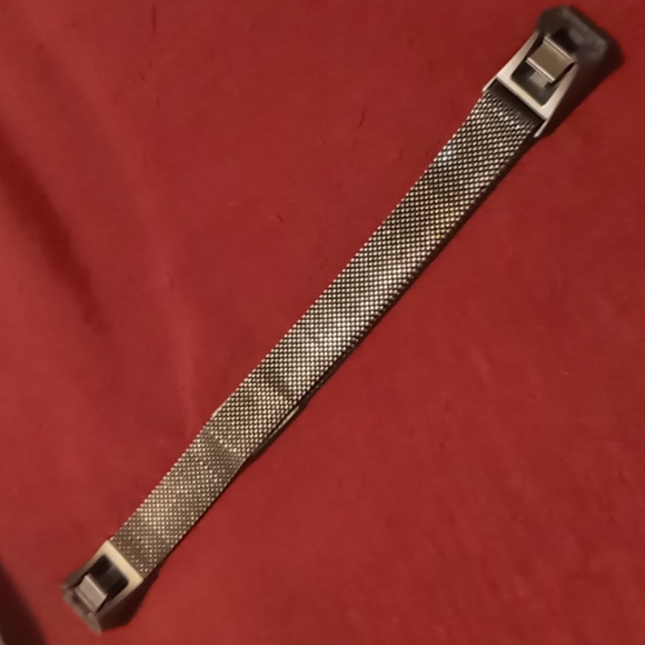 Fitbit alta Hr stainless steel magnetic closure band. - Picture 2 of 9
